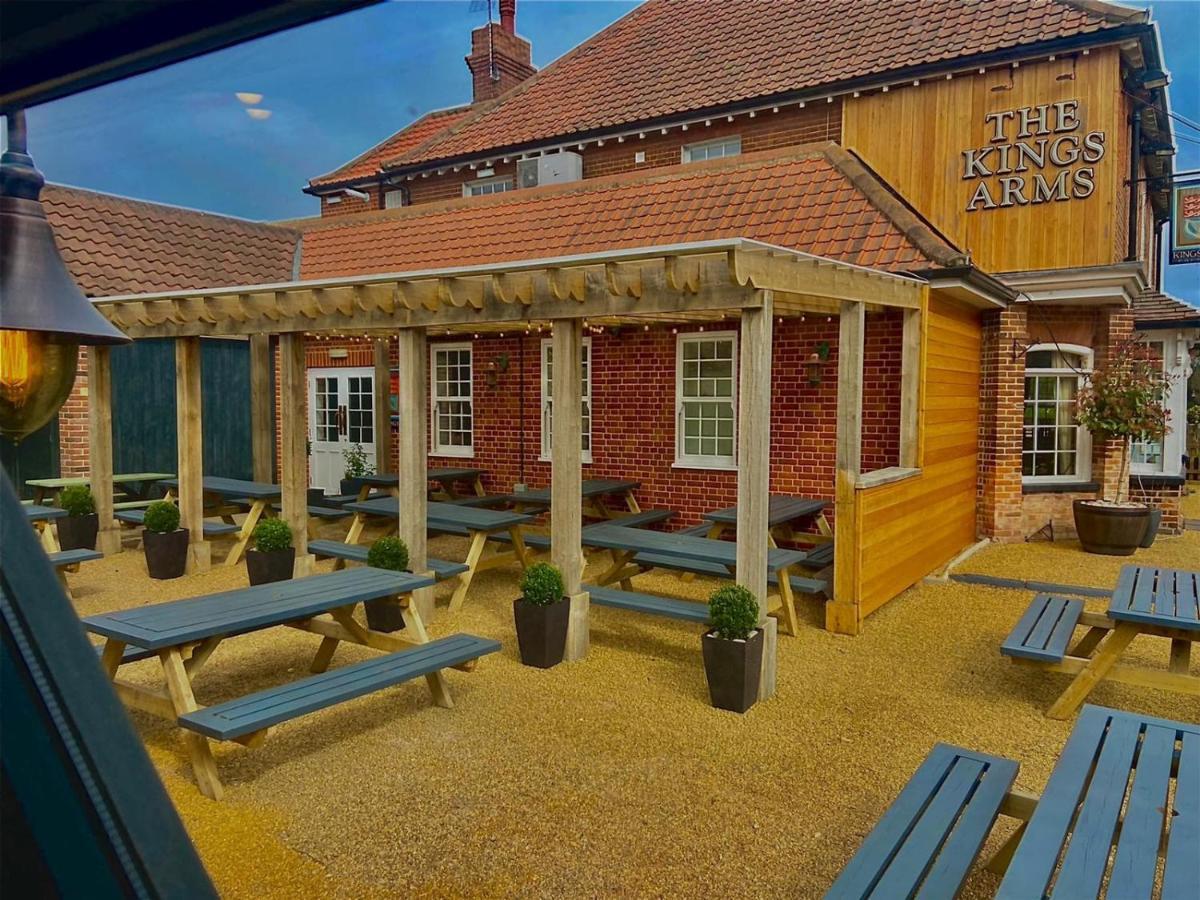 The Kings Arms - Fleggburgh Villa ภายนอก รูปภาพ